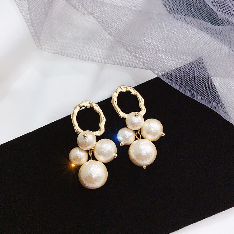 S925 Silver needle, pearl set with diamond, metal ring, earrings, women's net red earrings 